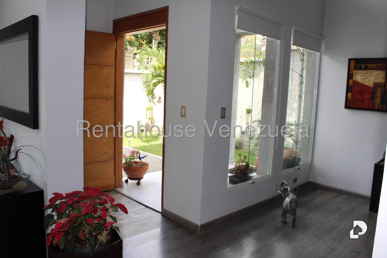 Casa en Altamira, Caracas – 11