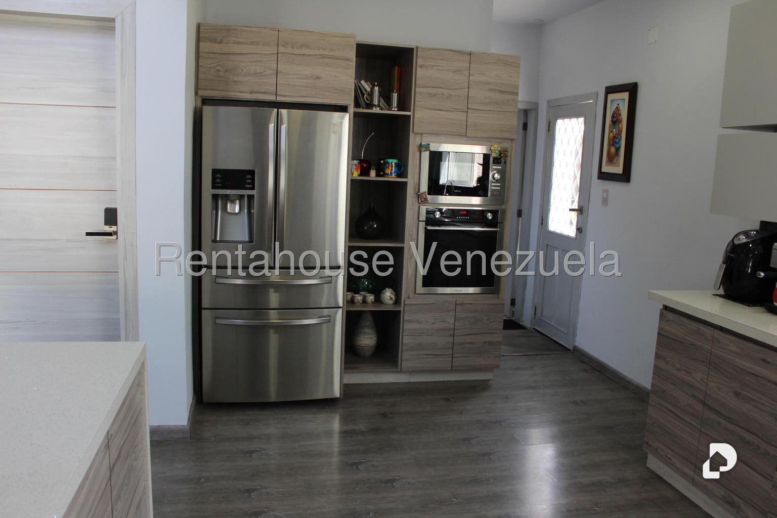 Casa en Altamira, Caracas – 26