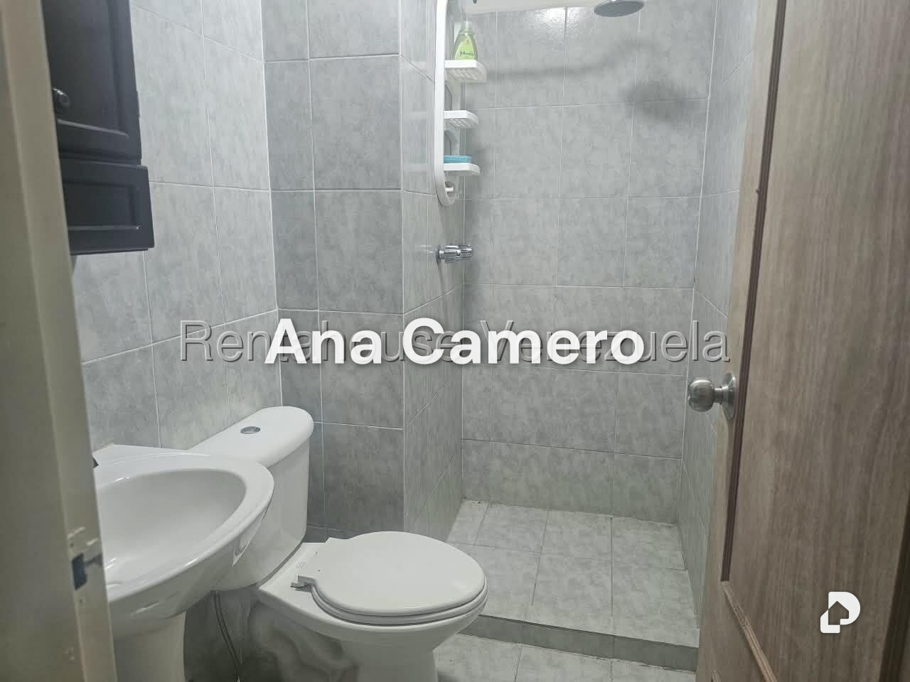 Apartamento en Colinas de La Tahona, Caracas – 18