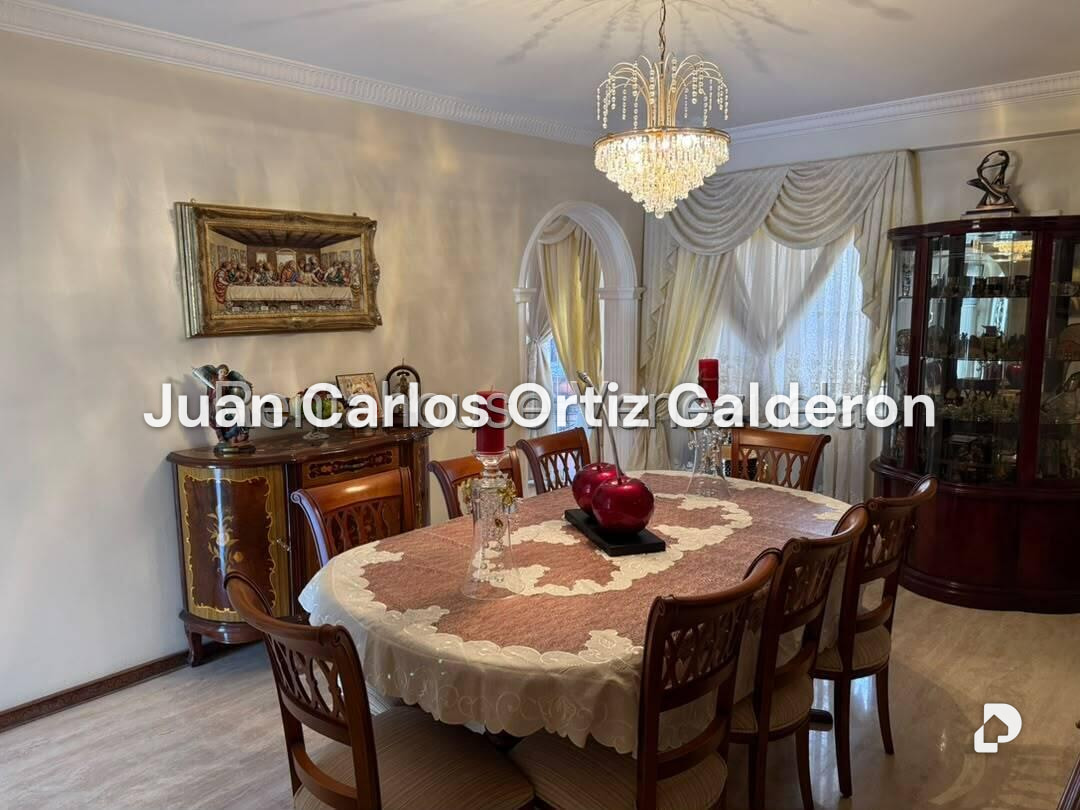 Casa en Santa Paula, Caracas – 21