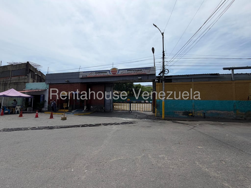Terreno en San Martín, Caracas - 1