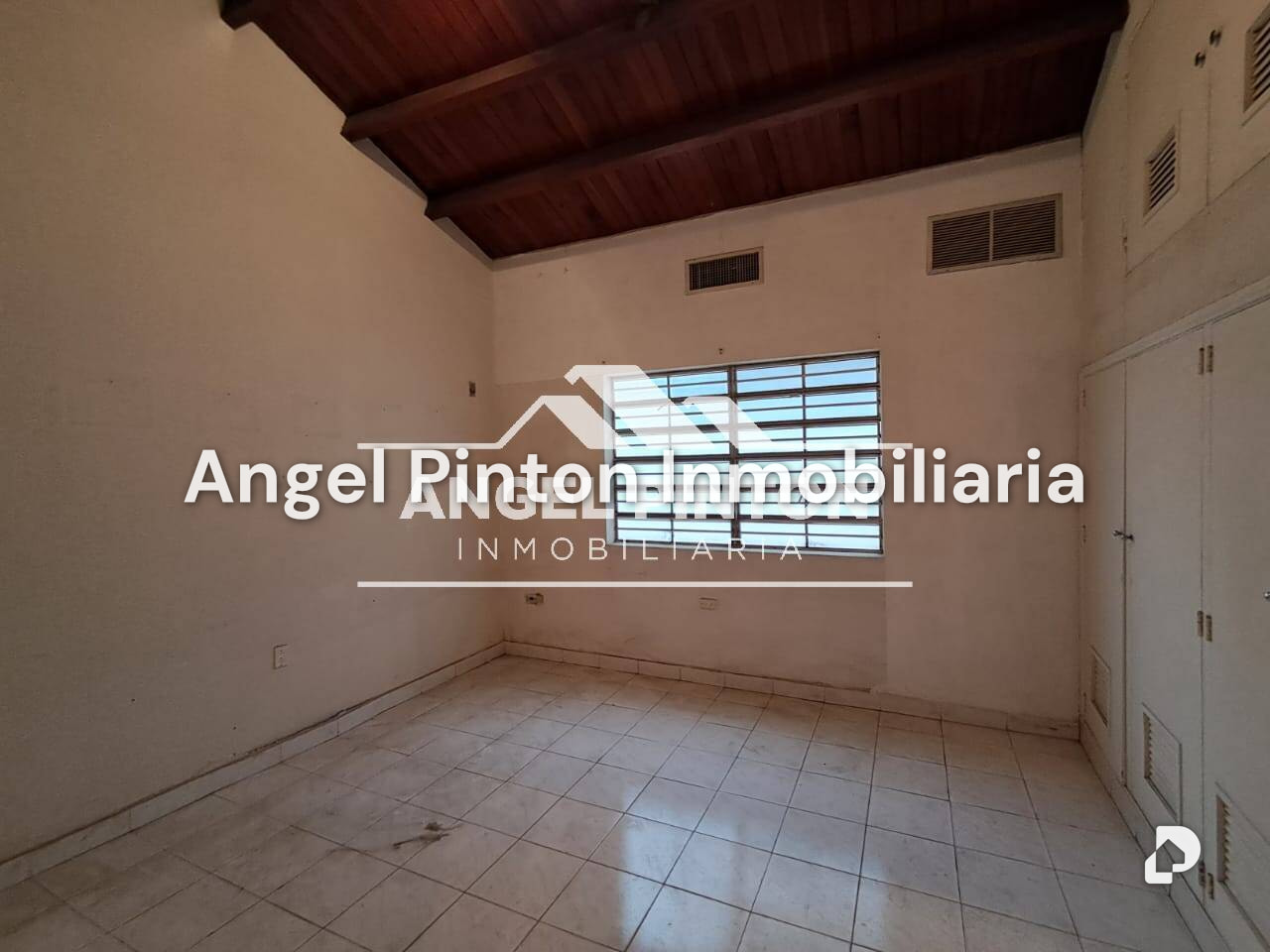 Local comercial en Santa María, Maracaibo – 16