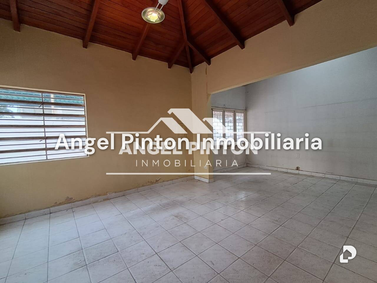 Local comercial en Santa María, Maracaibo – 17