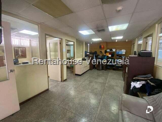 Edificio en Santa Mónica, Caracas – 13