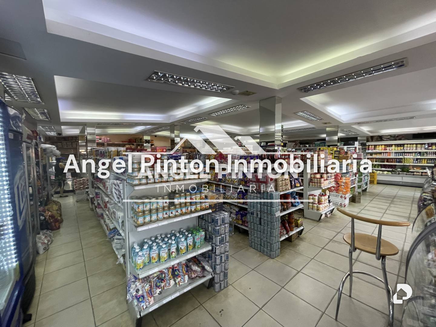 Local comercial en Avenida Universidad, Maracaibo – 1