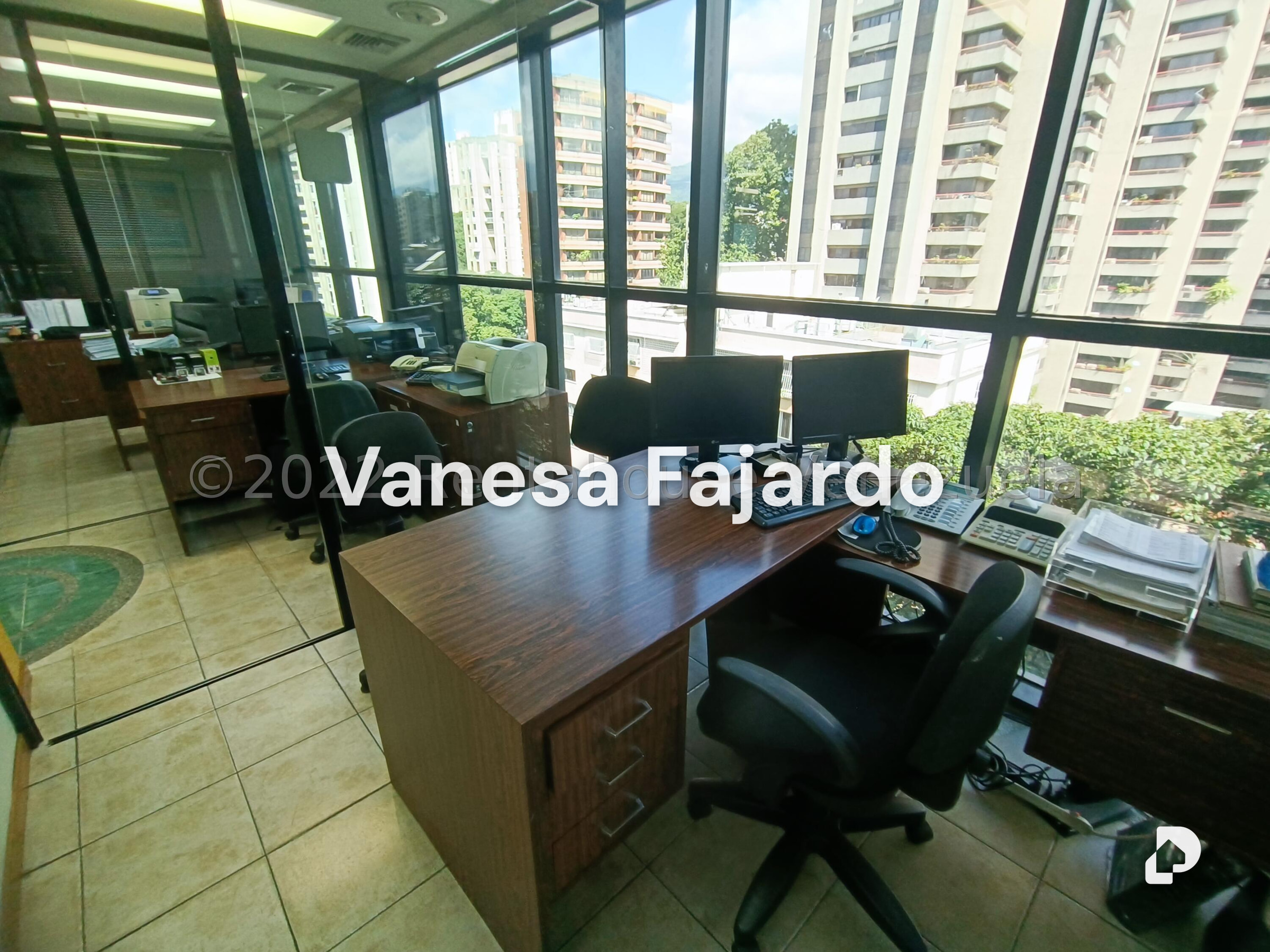 Oficina en El Bosque, Caracas – 18