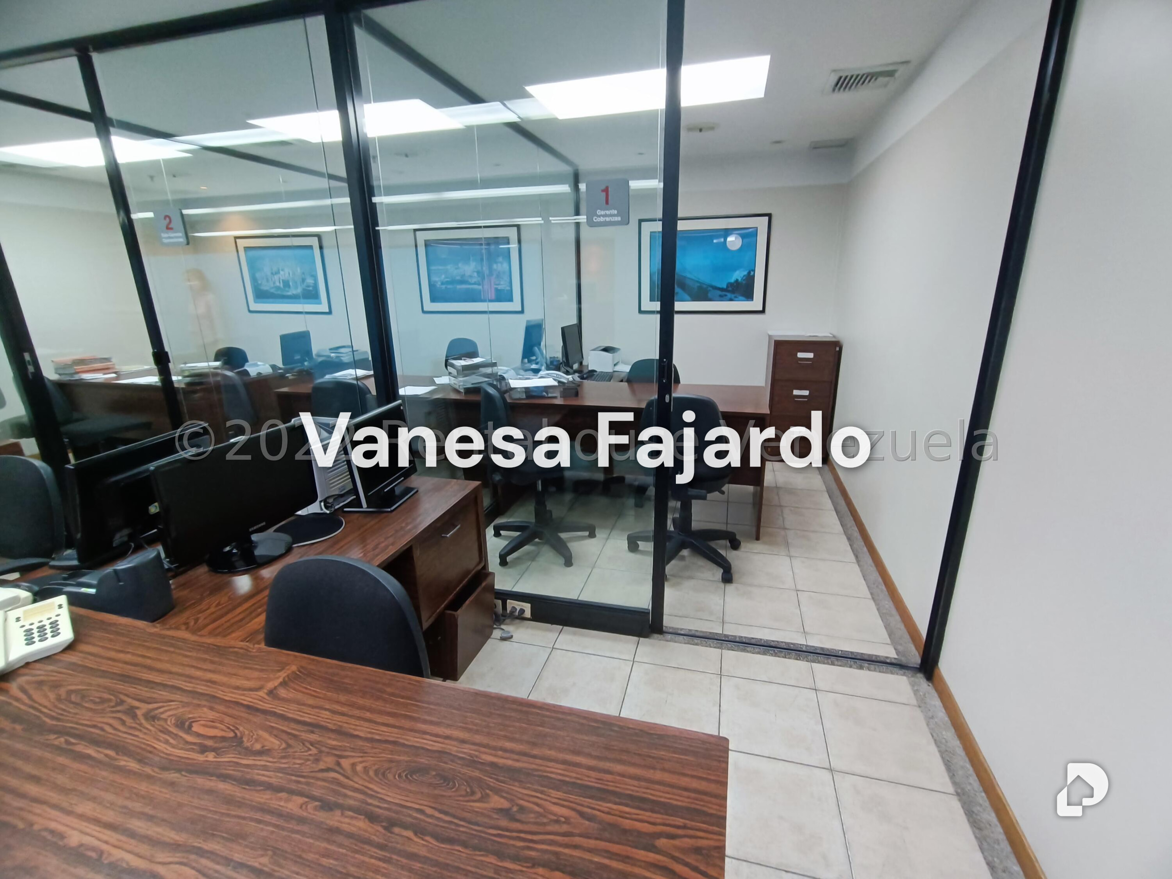 Oficina en El Bosque, Caracas – 11