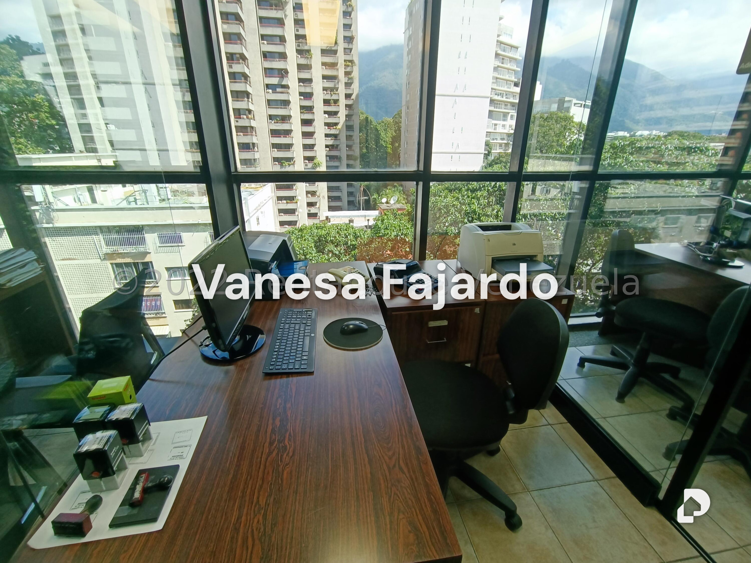 Oficina en El Bosque, Caracas – 17