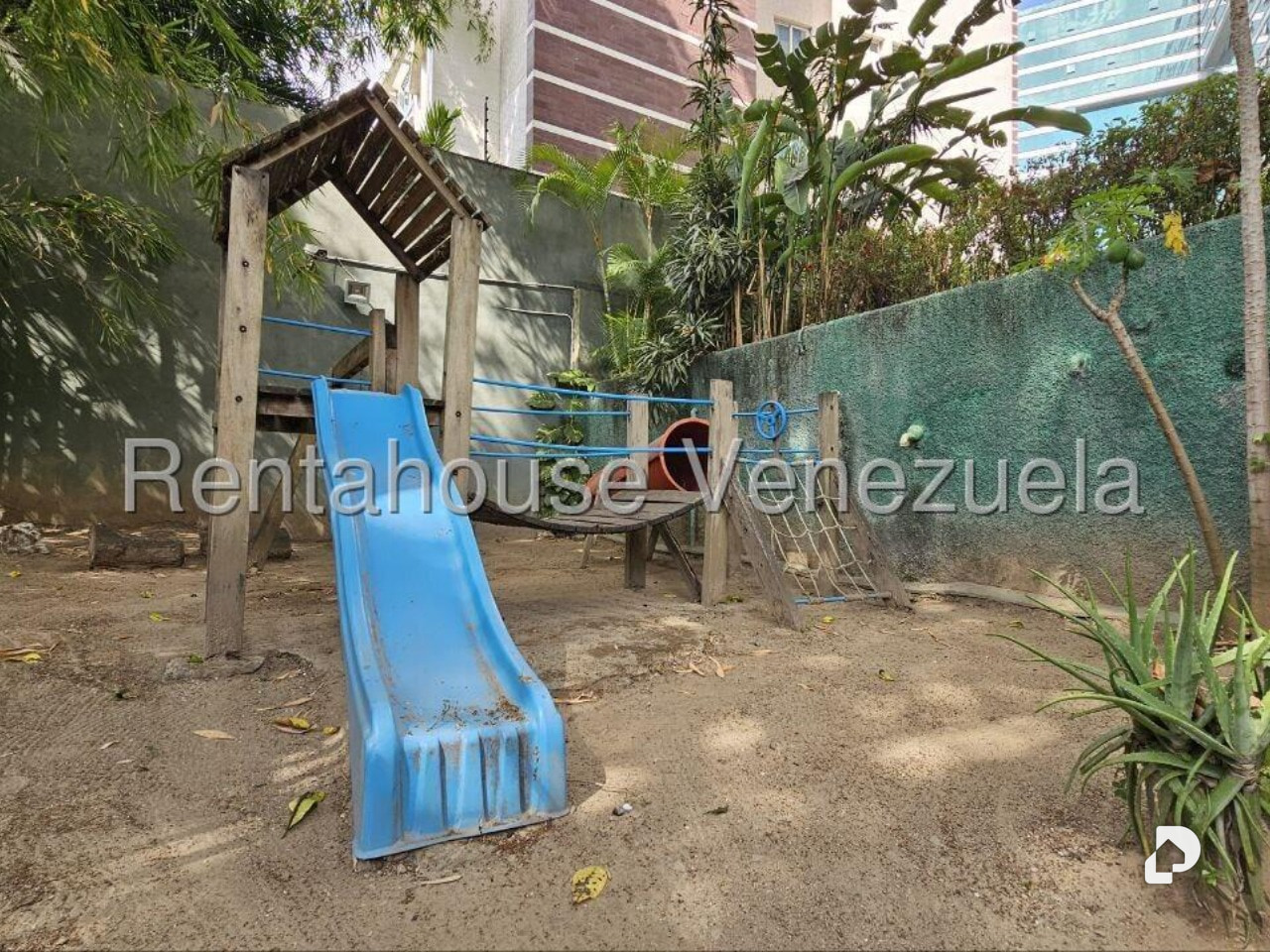 Apartamento en Campo Alegre, Caracas – 19