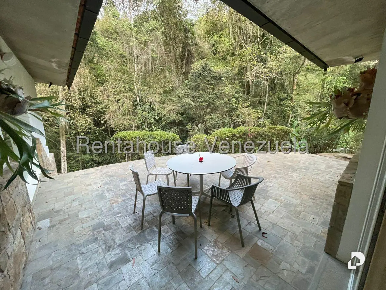 Casa en Alto Hatillo, Caracas – 18