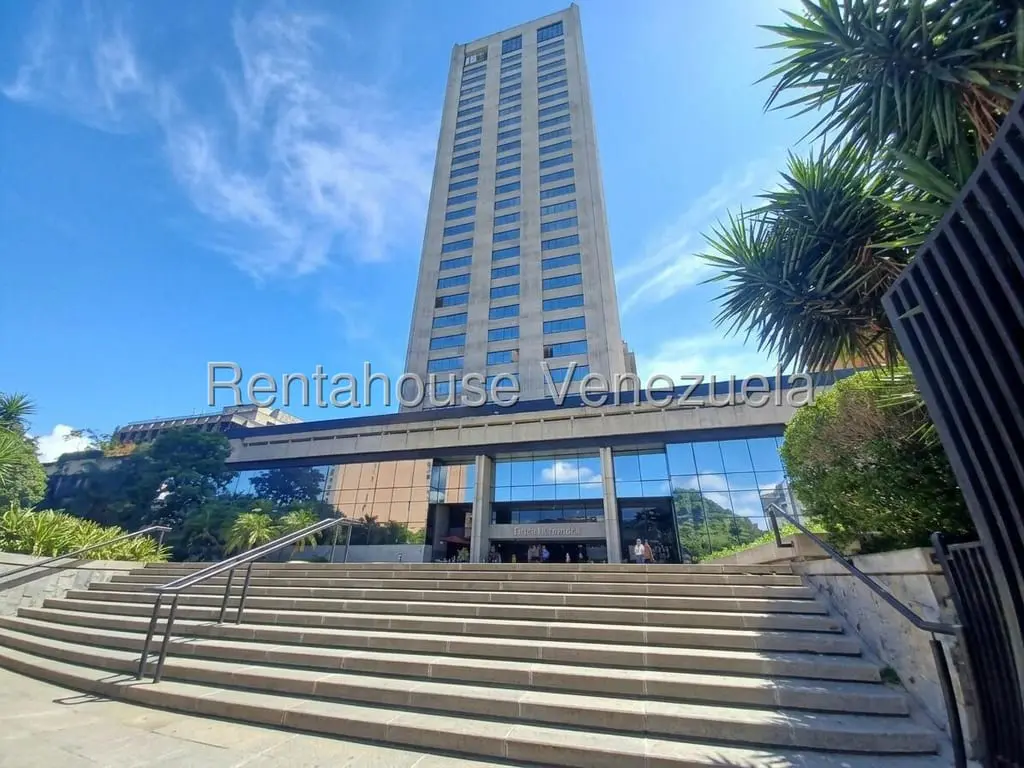 Office in Prados del Este, Caracas - 1