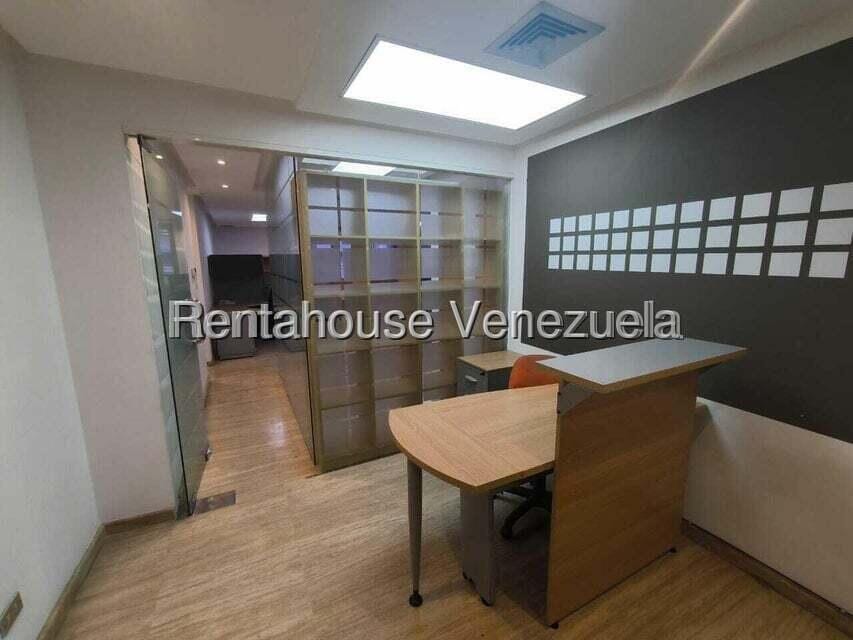 Local comercial en El Rosal, Caracas - 1
