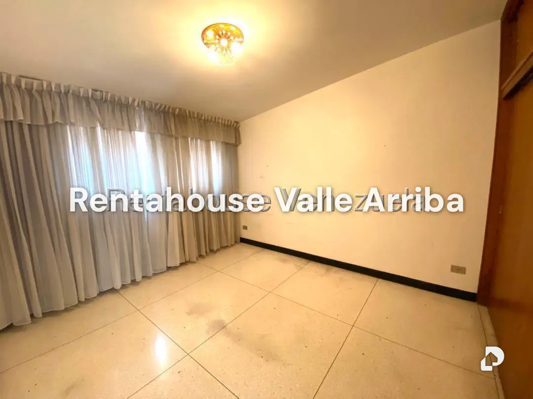 Casa en El Marqués, Caracas – 17