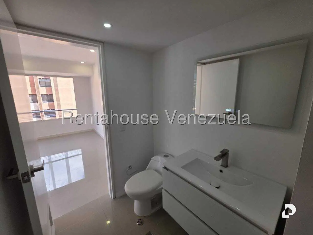 Apartamento en Campo Alegre, Caracas – 23