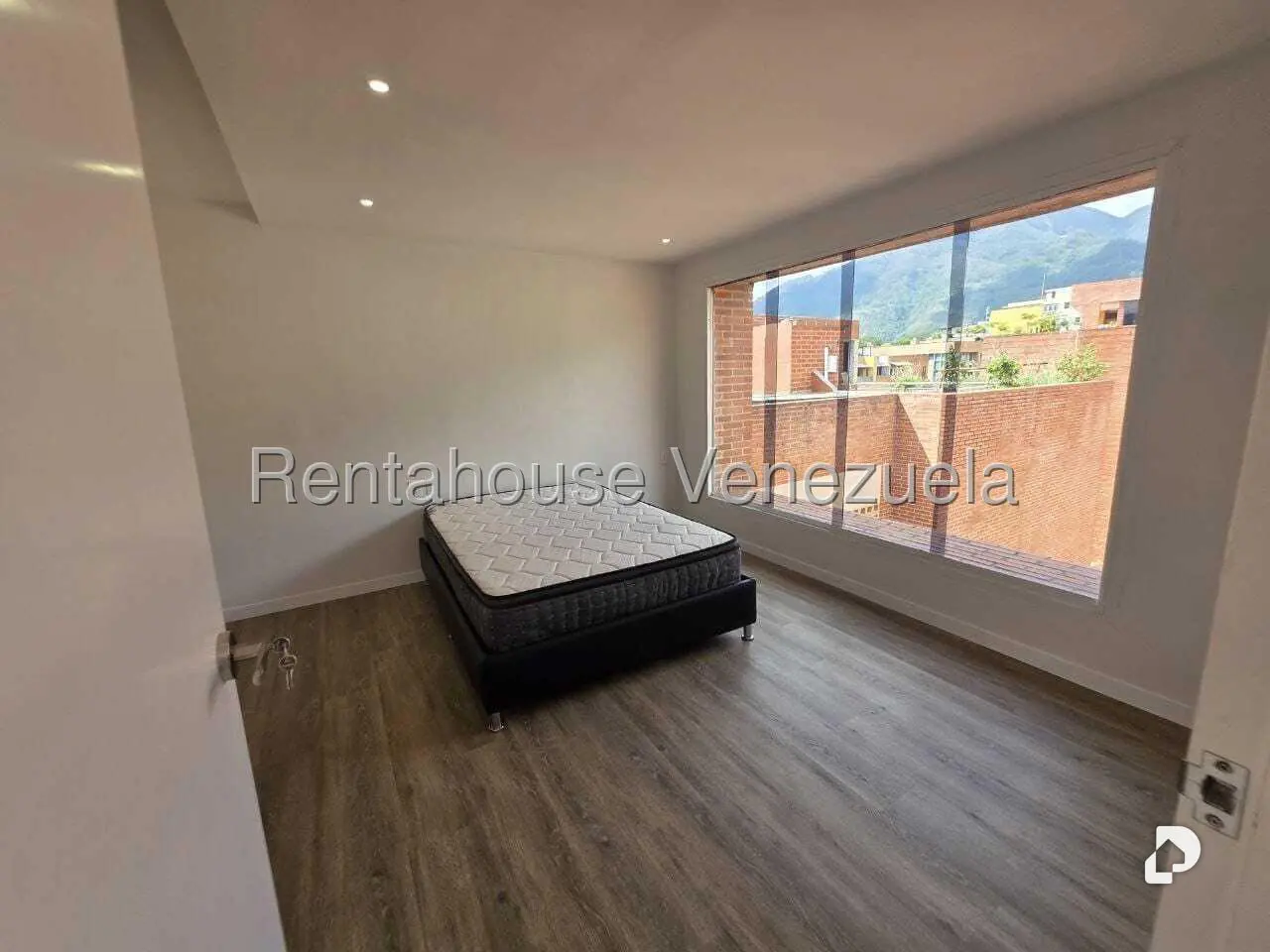 Apartamento en Campo Alegre, Caracas – 28