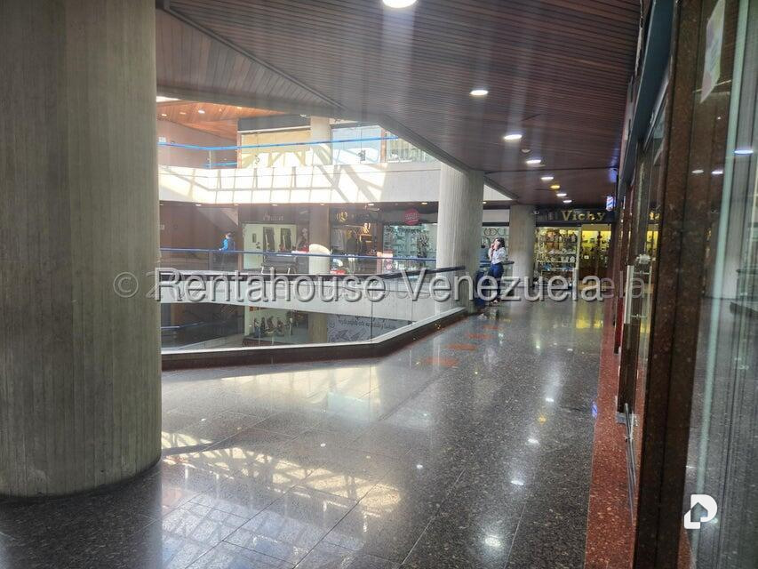 Commercial space in Santa Fe Norte, Caracas – 2
