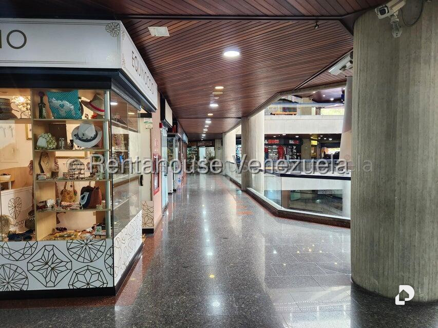 Commercial space in Santa Fe Norte, Caracas – 3