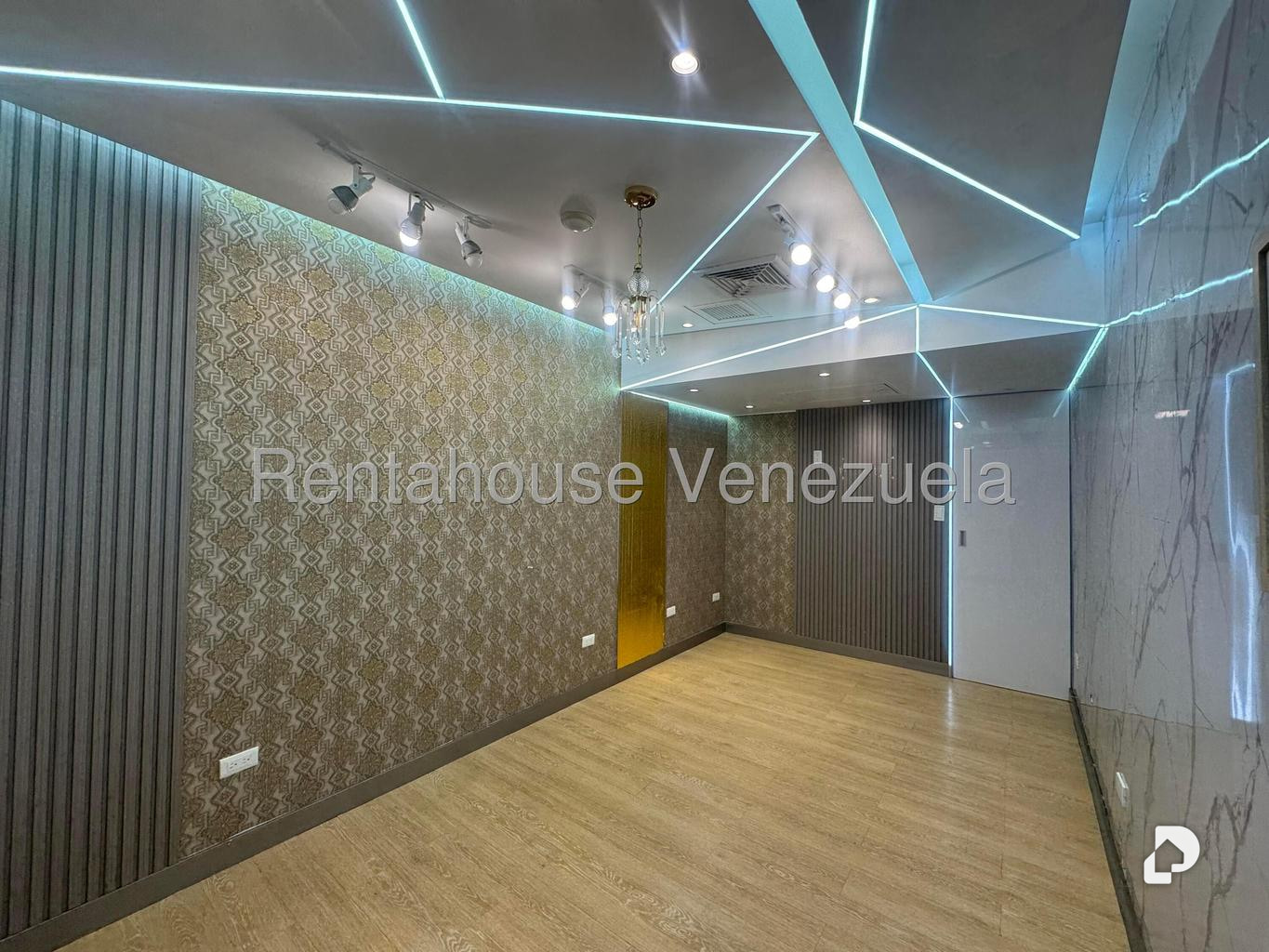 Commercial space in Santa Fe Norte, Caracas – 13