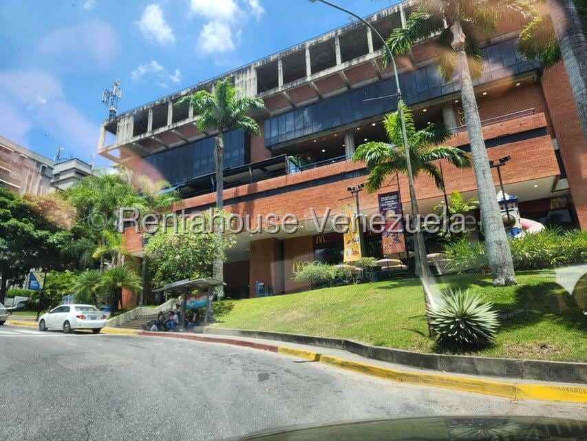 Local comercial en Santa Fe Norte, Caracas - 1