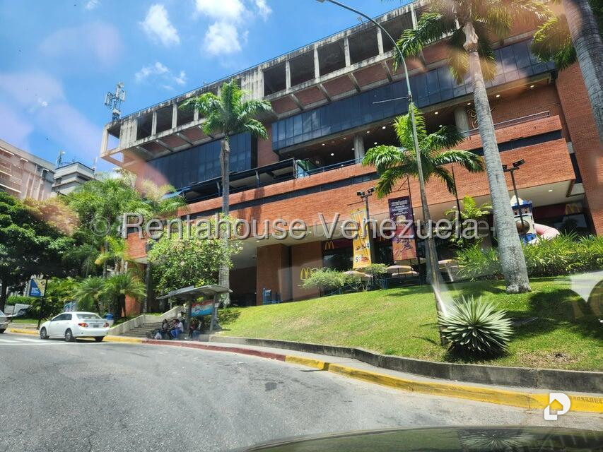 Commercial space in Santa Fe Norte, Caracas – 1