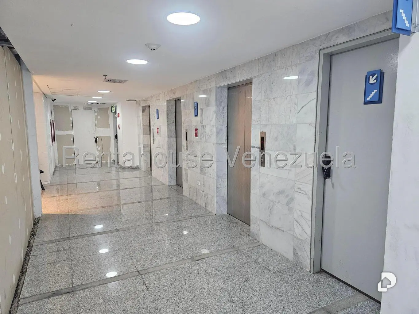Oficina en Las Mercedes, Caracas