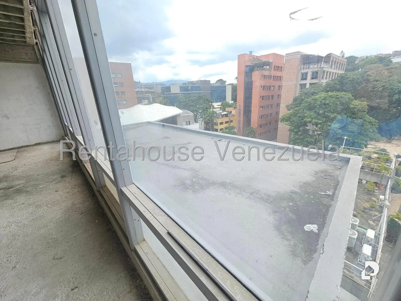 Oficina en Las Mercedes, Caracas