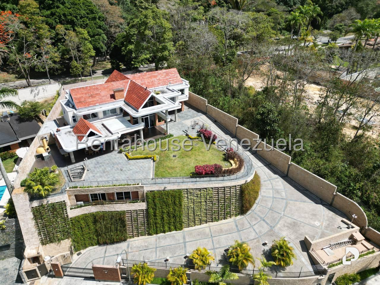 Casa en La Lagunita Country Club, Caracas – 1