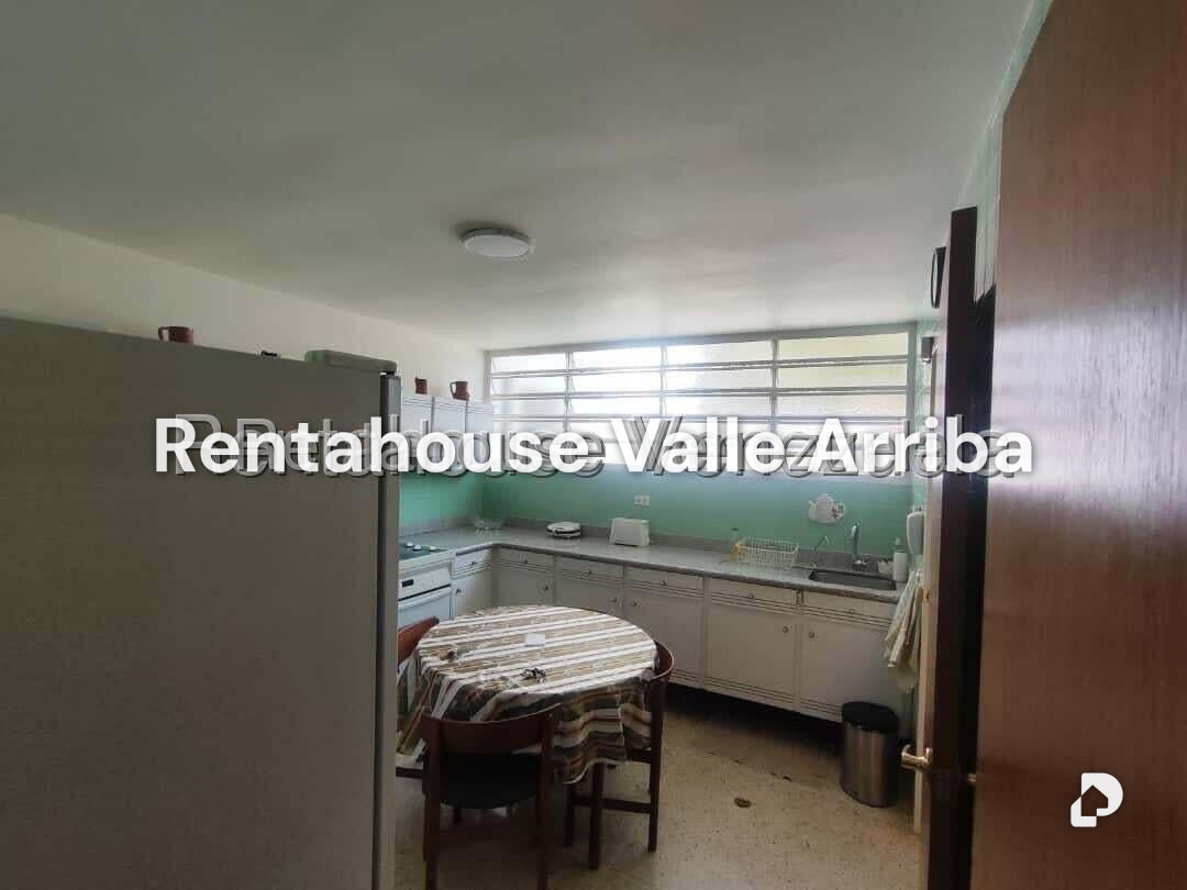Casa en Los Pomelos, Caracas – 28
