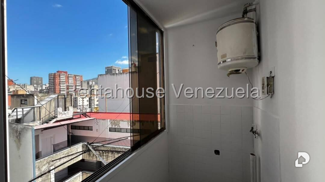 Apartamento en Parroquia La Candelaria, Caracas – 15
