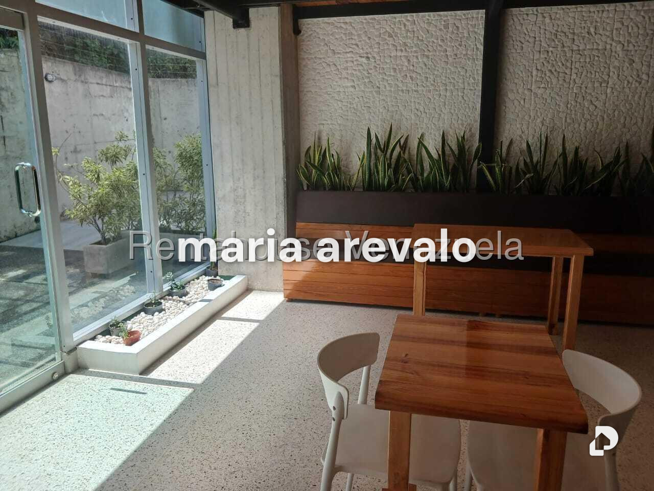 Local comercial en La Trinidad, Caracas – 14