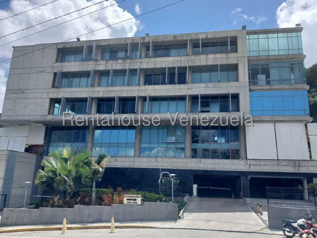 Local comercial en La Trinidad, Caracas - 1