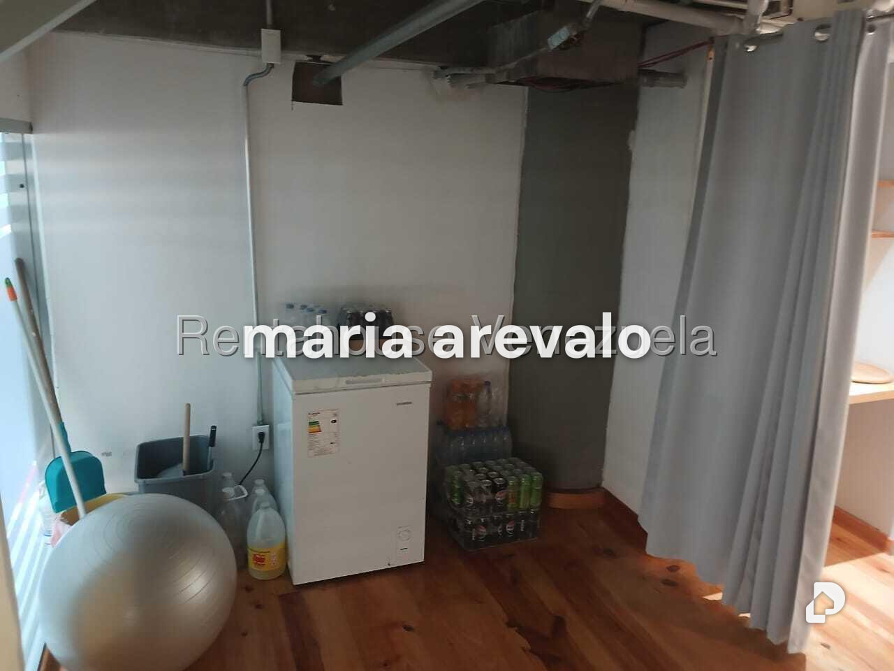 Local comercial en La Trinidad, Caracas – 27