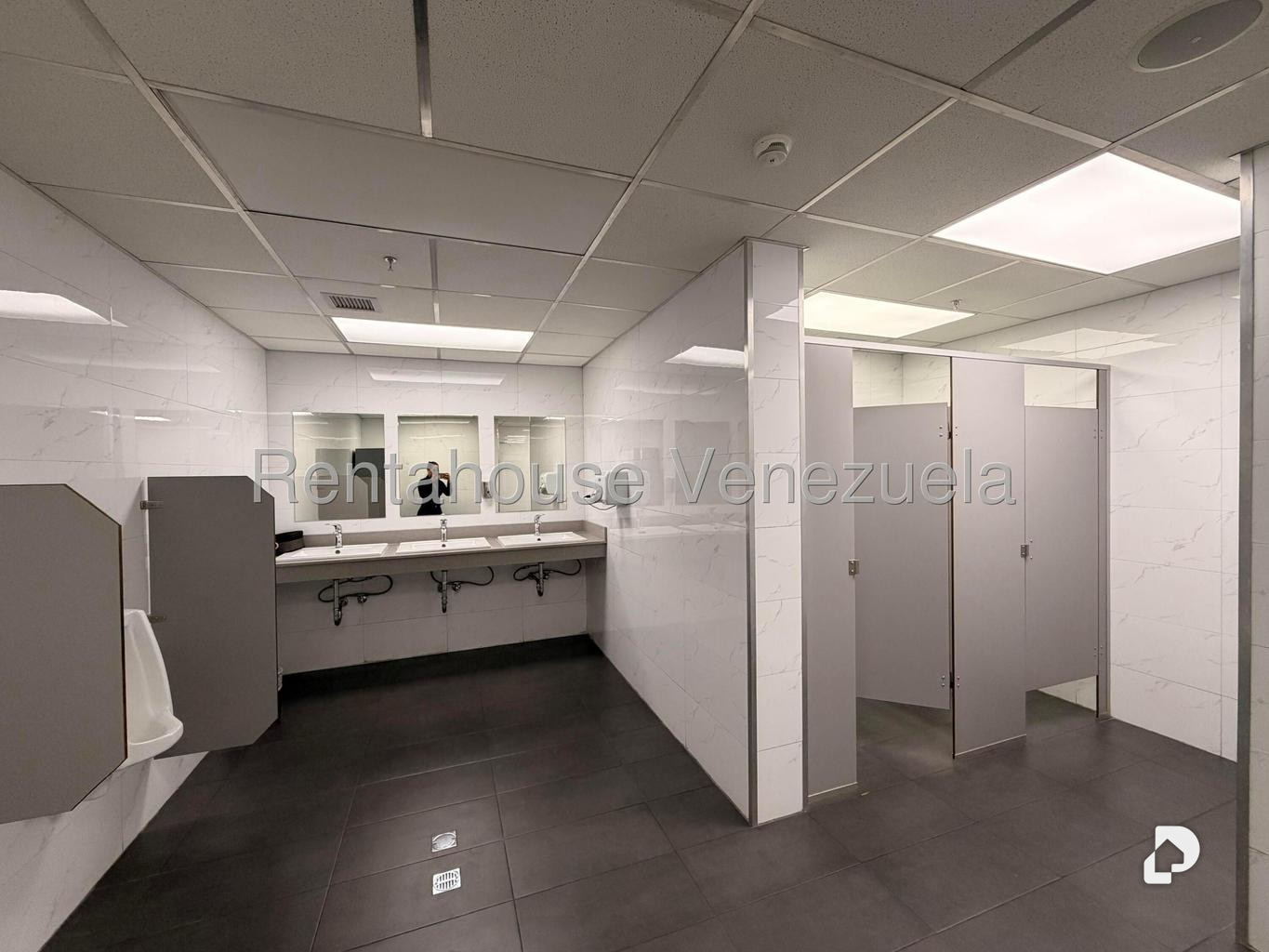 Oficina en Las Mercedes, Caracas