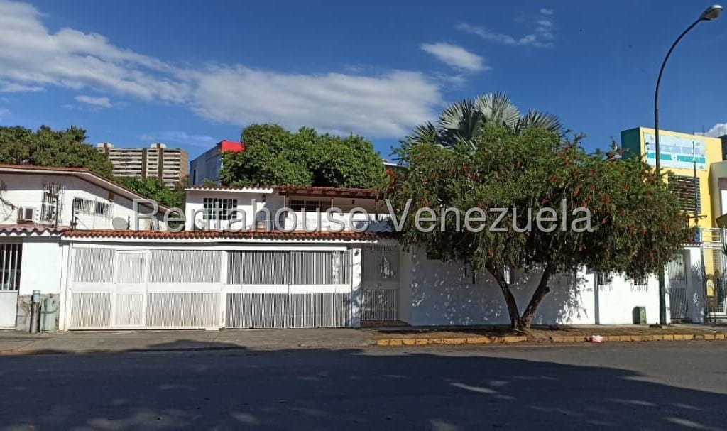 Casa en La Trinidad, Caracas - 1