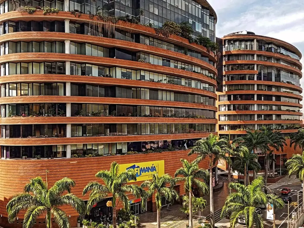 Oficina en La Castellana, Caracas - 1