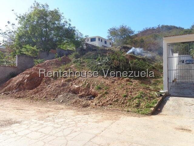 Terreno en Colinas de Guataparo, Valencia - 1