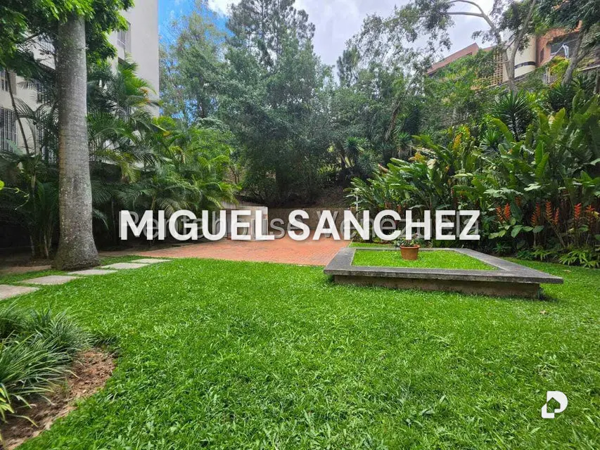 Apartamento en Los Naranjos, Caracas – 26