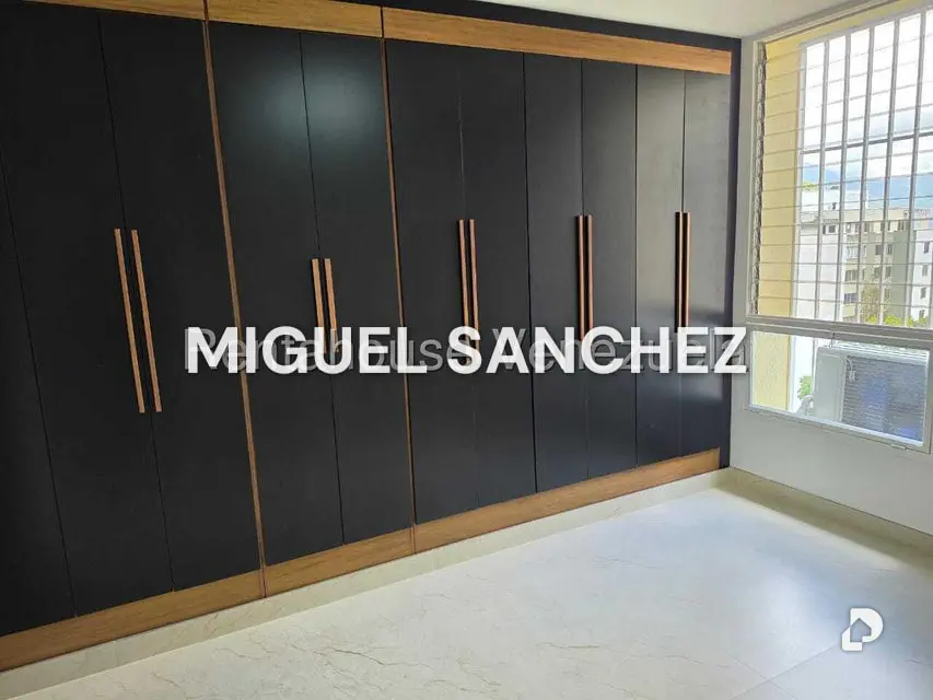 Apartamento en Los Naranjos, Caracas – 16
