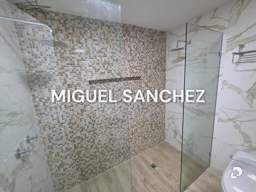 Apartamento en Los Naranjos, Caracas – 19