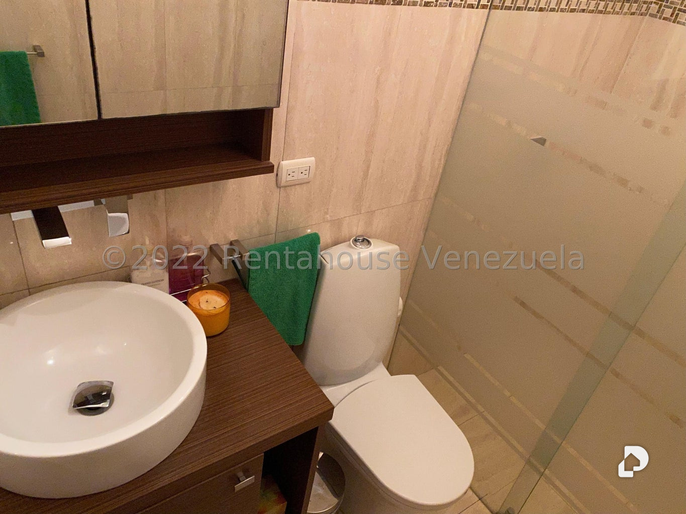 Apartamento en Oripoto, Caracas – 12