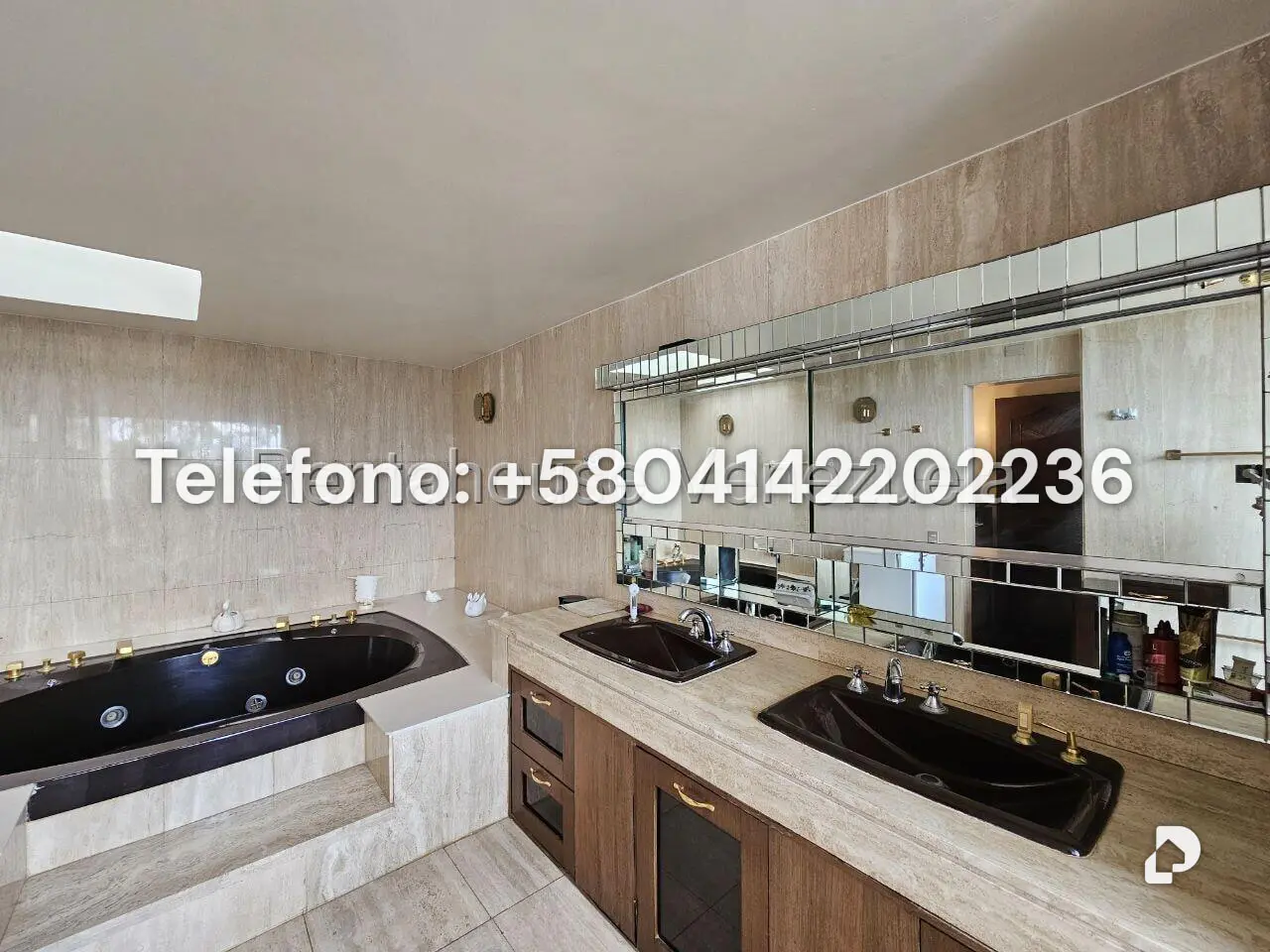 House in La Lagunita Country Club, Caracas – 59