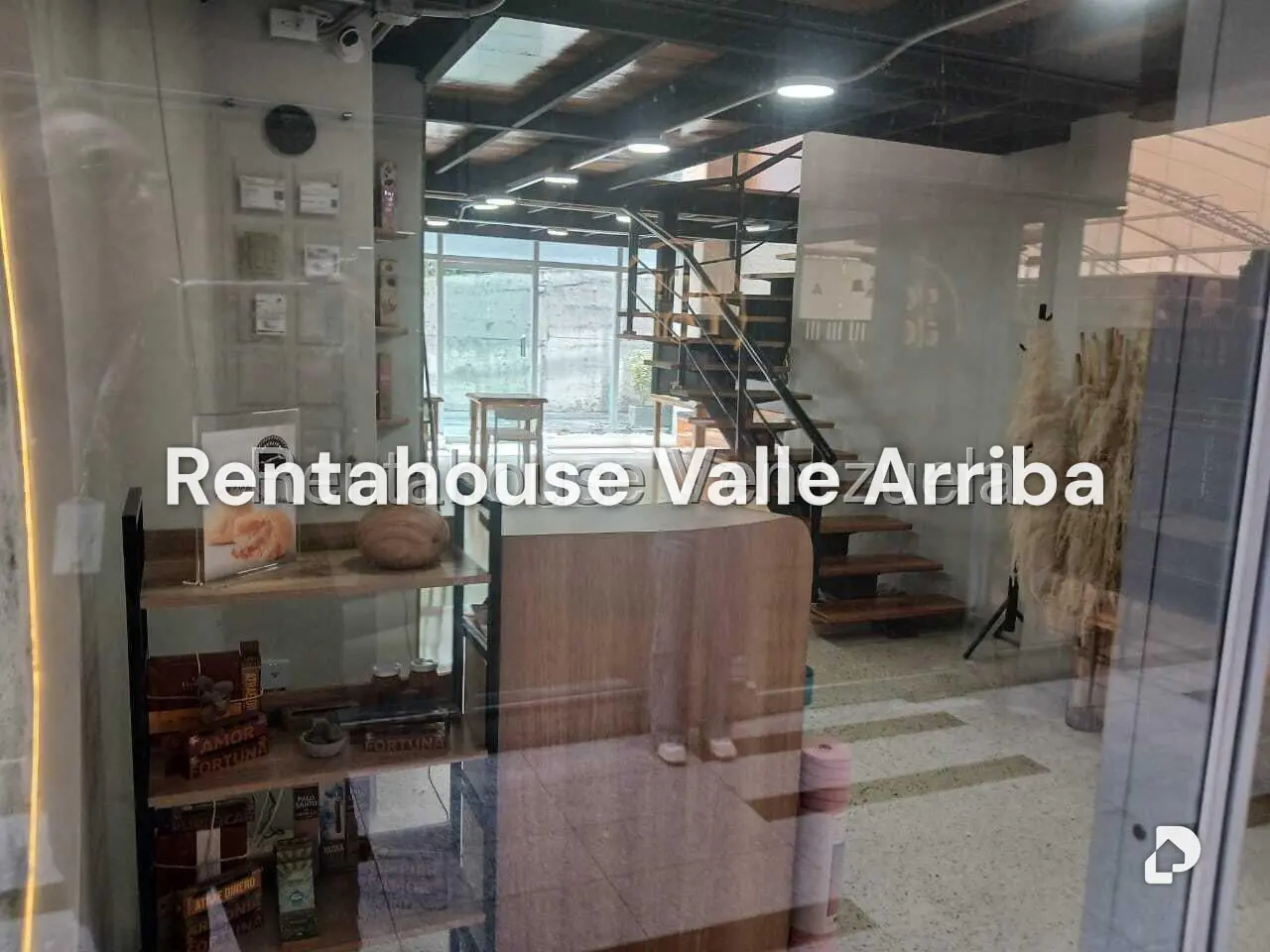 Local comercial en La Trinidad, Caracas – 5