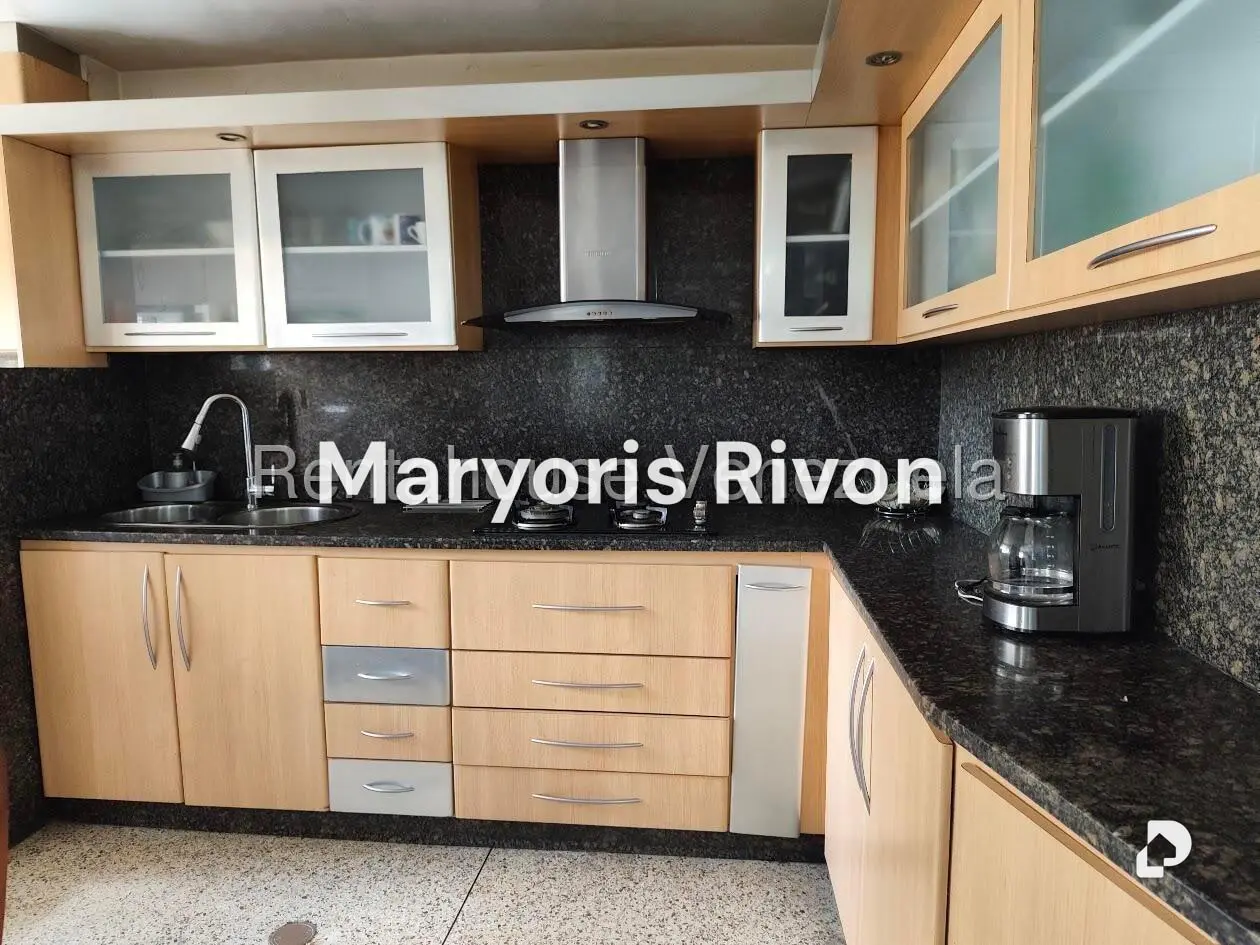 Apartamento en Parroquia Santa Teresa, Caracas – 17