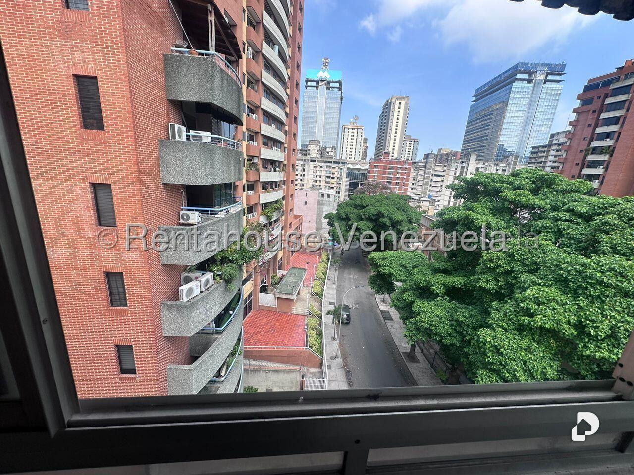 Apartamento en El Recreo, Caracas – 12