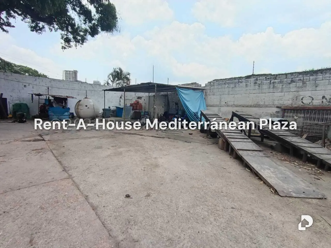 Terreno en Avenida Bolivar Norte, Valencia – 11