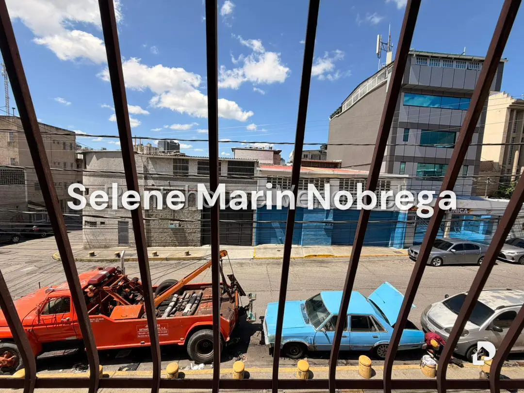 Building in Boleíta Sur, Caracas – 15