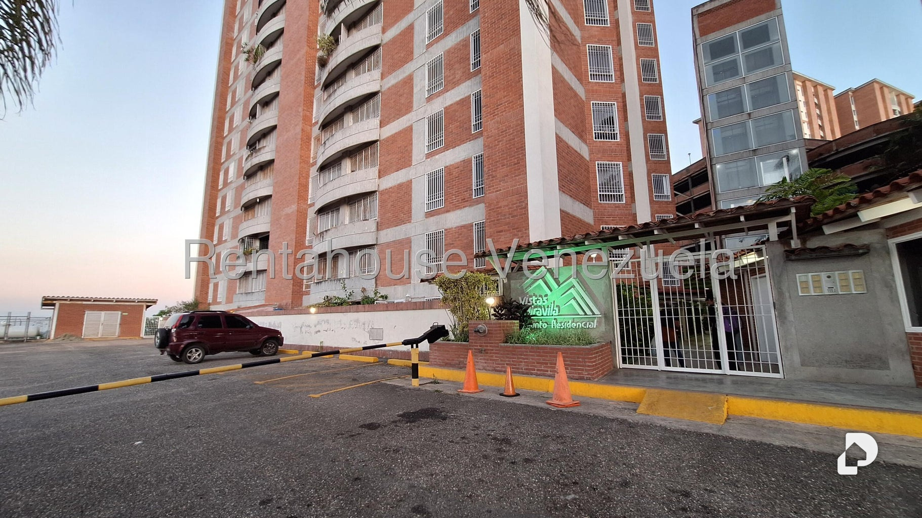 Apartamento en Miravila, Caracas – 2