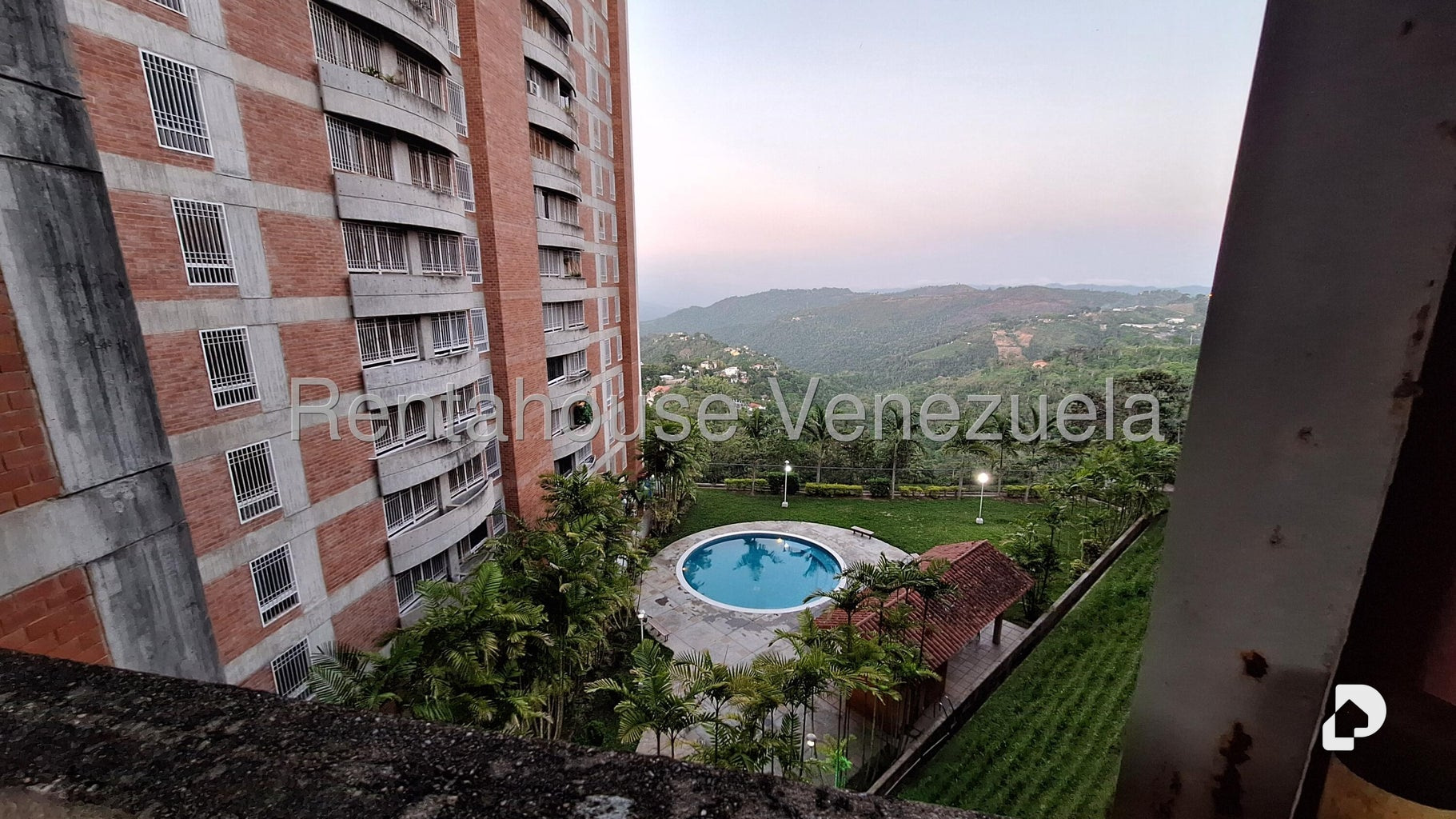 Apartamento en Miravila, Caracas – 1