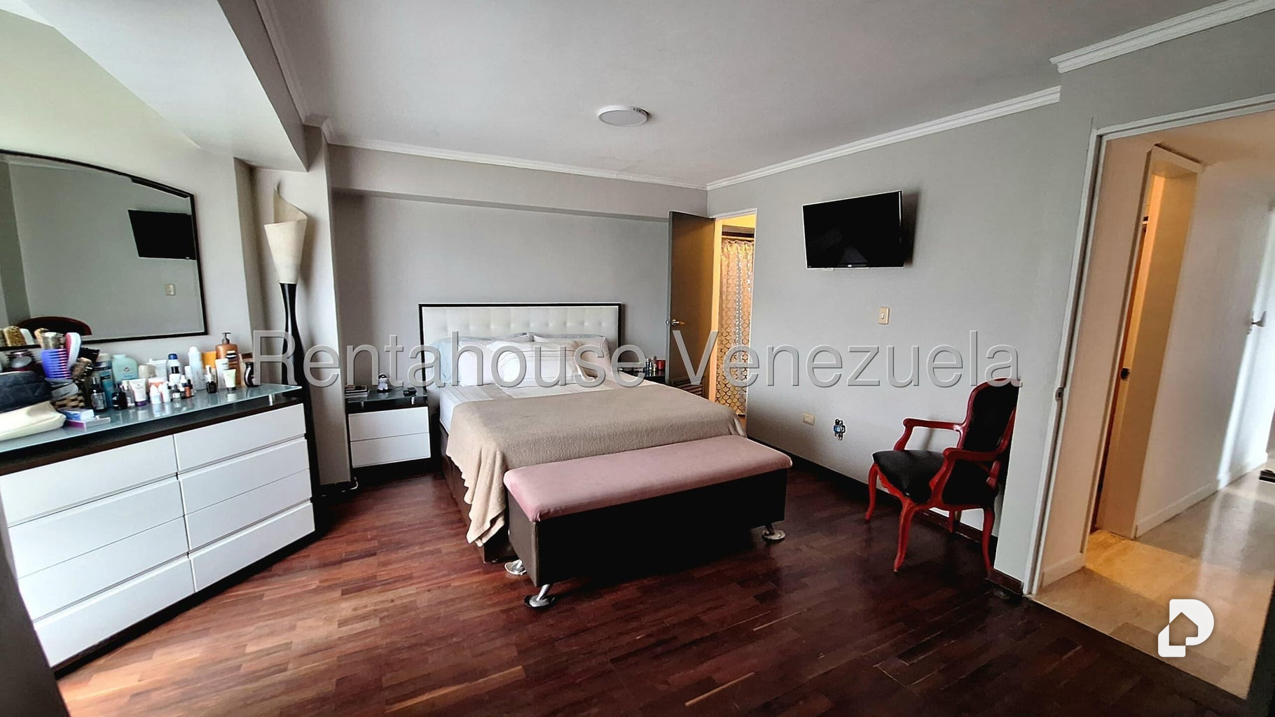 Apartamento en Miravila, Caracas – 11