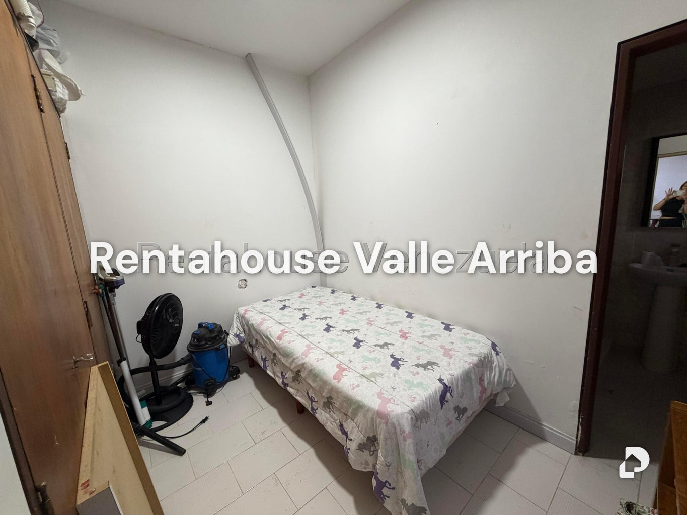 Casa en Lomas de Prados del Este, Caracas – 29